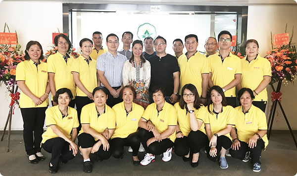 公司参加了这次活动的全体同仁合影